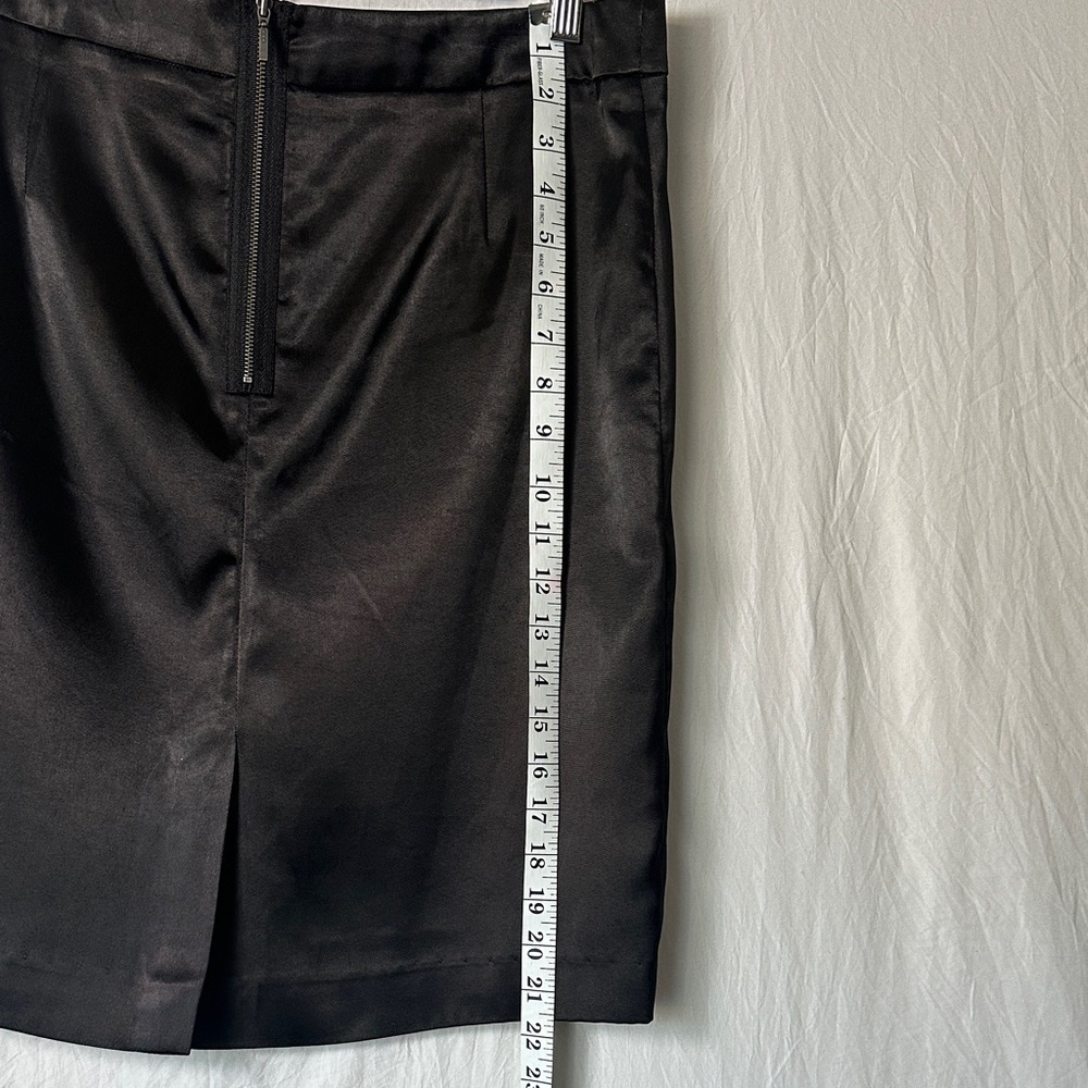 Saks Fifth Avenue Elegant Black Pencil Skirt - Picture 4 of 6